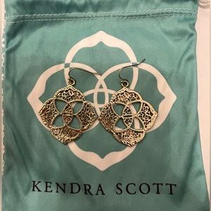 Kendra Scott Dawn Drop Earrings in Gold